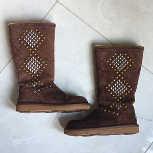UGG Limited Edition Suede Sheepskin Studded Boots Size 6